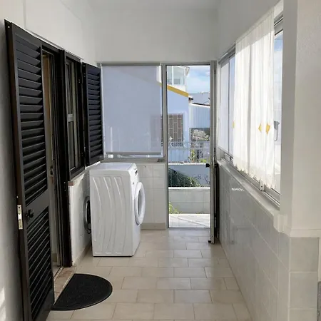 Pensjonat Cozy In Near & Lisbon - Acolhedor Em Perto Da E Lisboa *