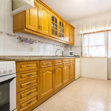 Cozy In Near & Lisbon - Acolhedor Em Perto Da E Lisboa Πανσιόν *